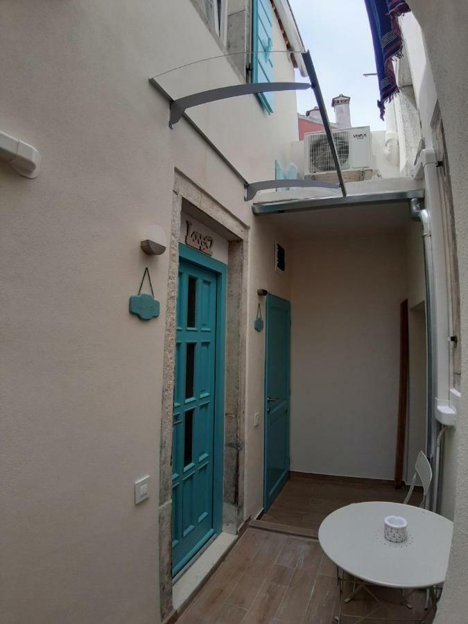 Apartment Sea Carera